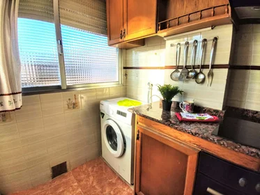 Özel oda konumu Carrer d'Isaac Peral, 46100 Burjassot, Valencia, Spain, 13 28 görüntüsü