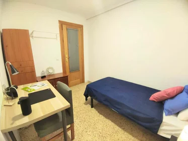 Özel oda konumu Carrer d'Isaac Peral, 46100 Burjassot, Valencia, Spain, 24 28 görüntüsü