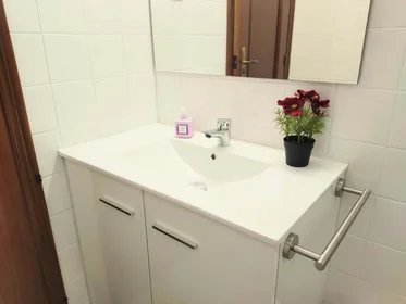 Quarto privado em Carrer Vista Alegre, 46100 Burjassot, Valencia, Spain, imagem 6 de 26