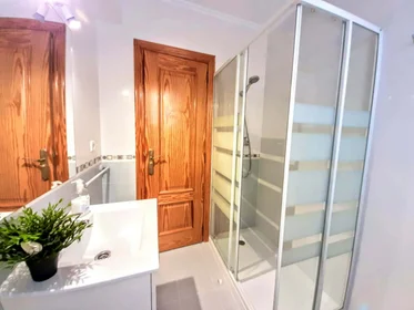 Özel oda konumu C. de Jorge Juan, 46100 Burjassot, Valencia, Spain, 3 28 görüntüsü