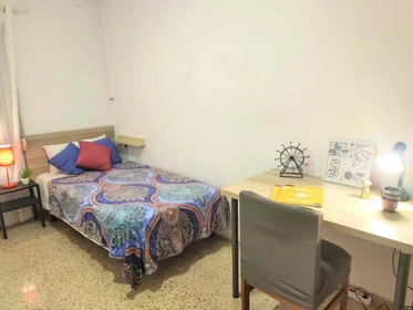 Özel oda konumu Carrer d'Isaac Peral, 46100 Burjassot, Valencia, Spain, 26 28 görüntüsü
