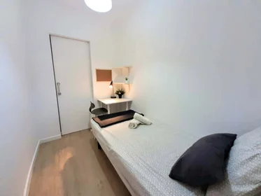 Özel oda konumu C. de Jorge Juan, 46100 Burjassot, Valencia, Spain, 9 31 görüntüsü