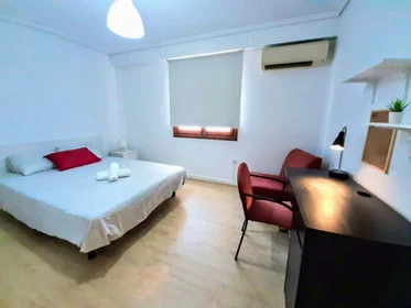 Özel oda konumu C. de Jorge Juan, 46100 Burjassot, Valencia, Spain, 3 19 görüntüsü