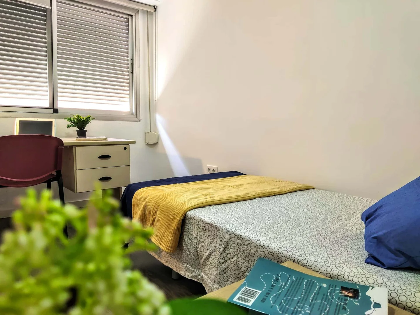 Habitación estudiantil económica con ubicación conveniente en 