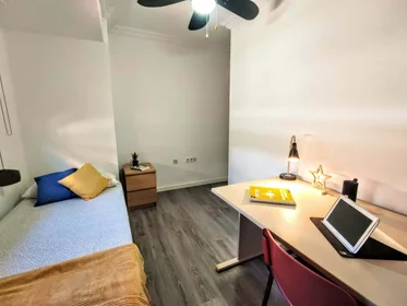Habitación privada en Carrer de Mendizábal, 46100 Burjassot, Valencia, Spain, imagen 7 de 29