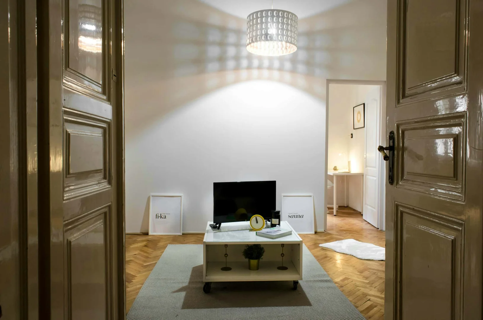 Bright and airy student room with easy university access in 