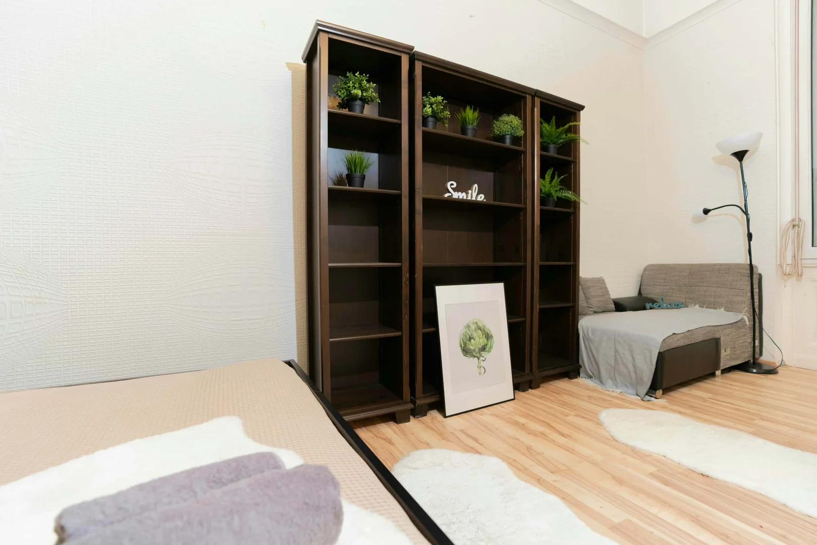 Functional student room perfect for studying in 