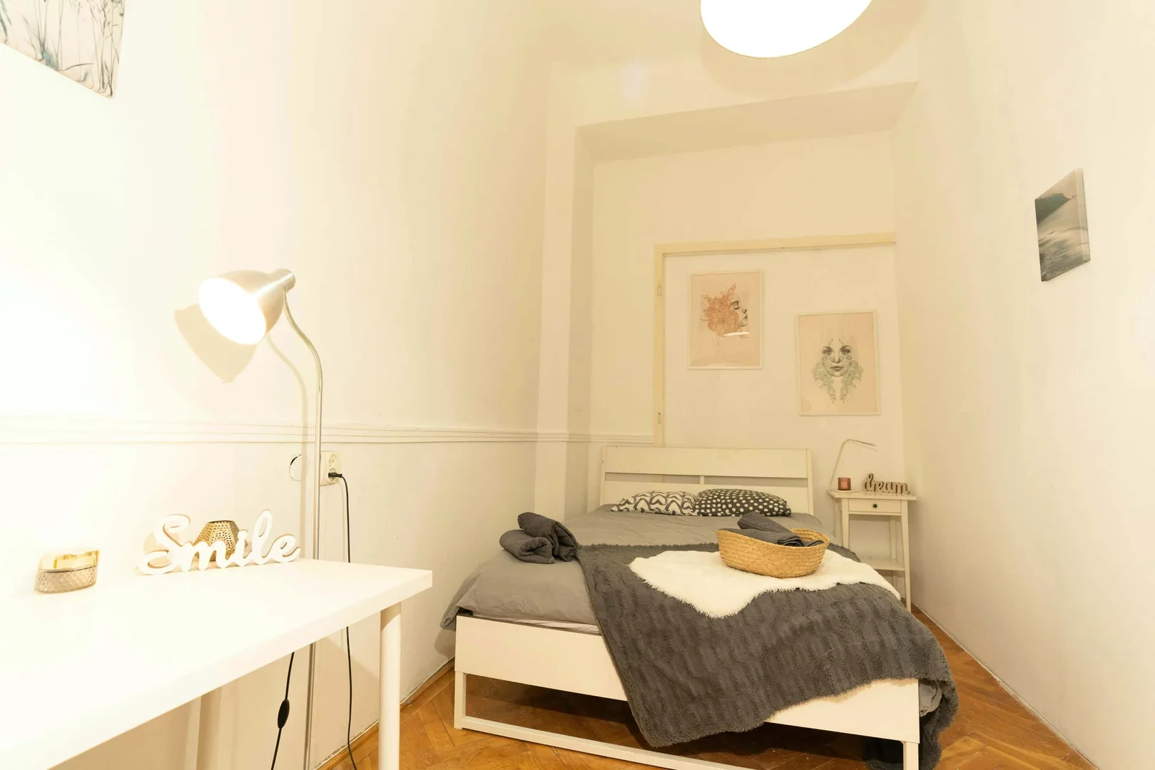 Budget-friendly student room close to campus in 