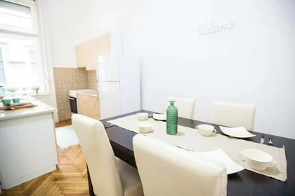 Stanza privata in Budapest, Csepreghy u. 4-em/16, 1085 Hungary, immagine 7 di 19