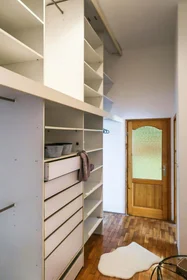 Stanza privata in Budapest, Holló u. 1-2 em 28, 1075 Hungary, immagine 9 di 34