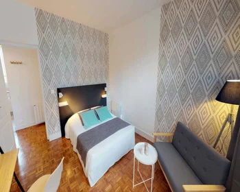 Özel oda konumu 24 Av. Pierre Grenier, 92100 Boulogne-Billancourt, France, 2 10 görüntüsü