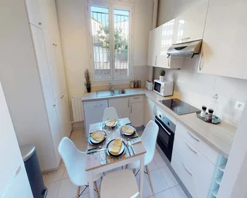 Özel oda konumu 24 Av. Pierre Grenier, 92100 Boulogne-Billancourt, France, 6 10 görüntüsü