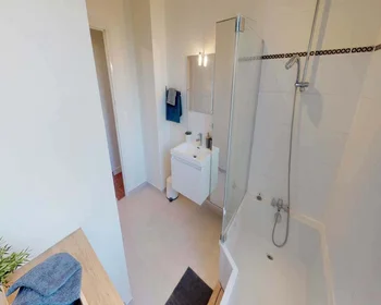 Özel oda konumu 24 Av. Pierre Grenier, 92100 Boulogne-Billancourt, France, 8 10 görüntüsü