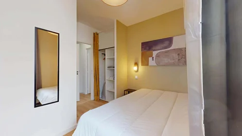 Özel oda konumu 138 Rue Coulmier, 83200 Toulon, France, 6 16 görüntüsü