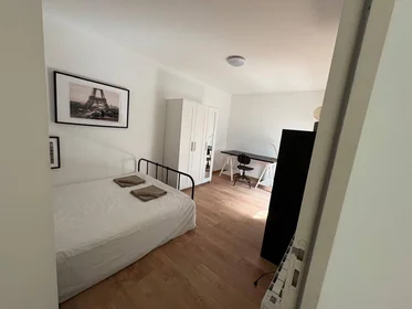 Habitación privada en Rouen, 76000, imagen 1 de 10