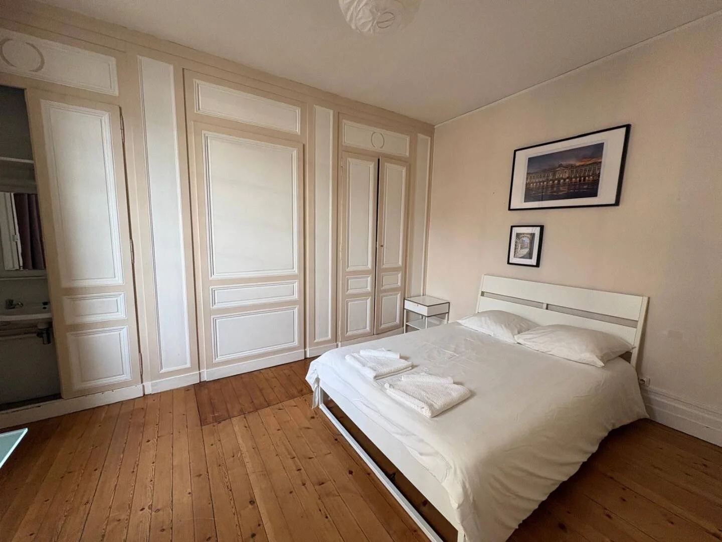 Habitación acogedora para estudiantes disponible en 