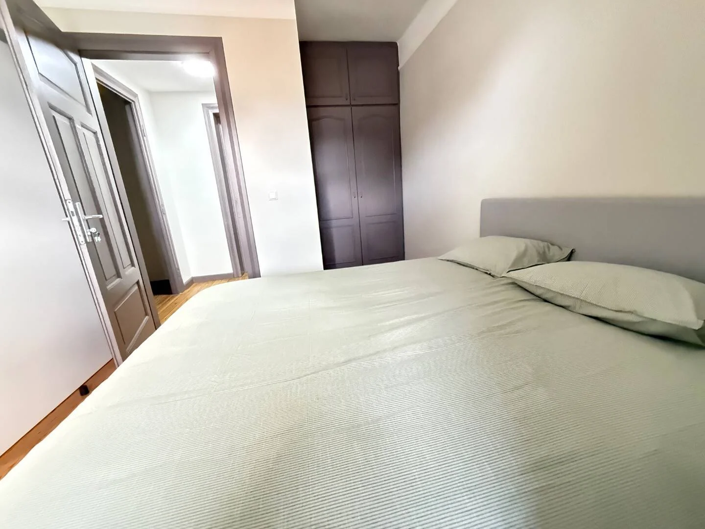Cozy room for students available in 