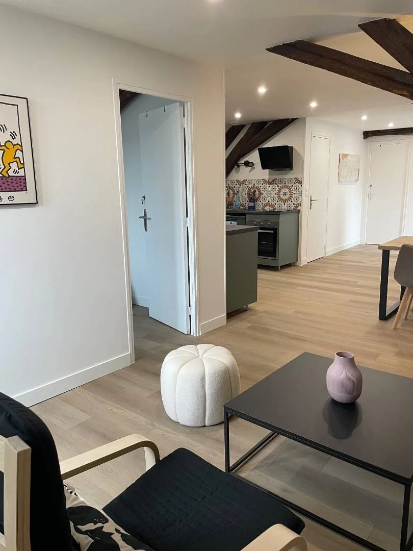 Habitación para estudiantes en  con área de estudio y facilidades compartidas