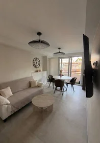 Chambre privée à Cannes, 06400, image 1 de 6