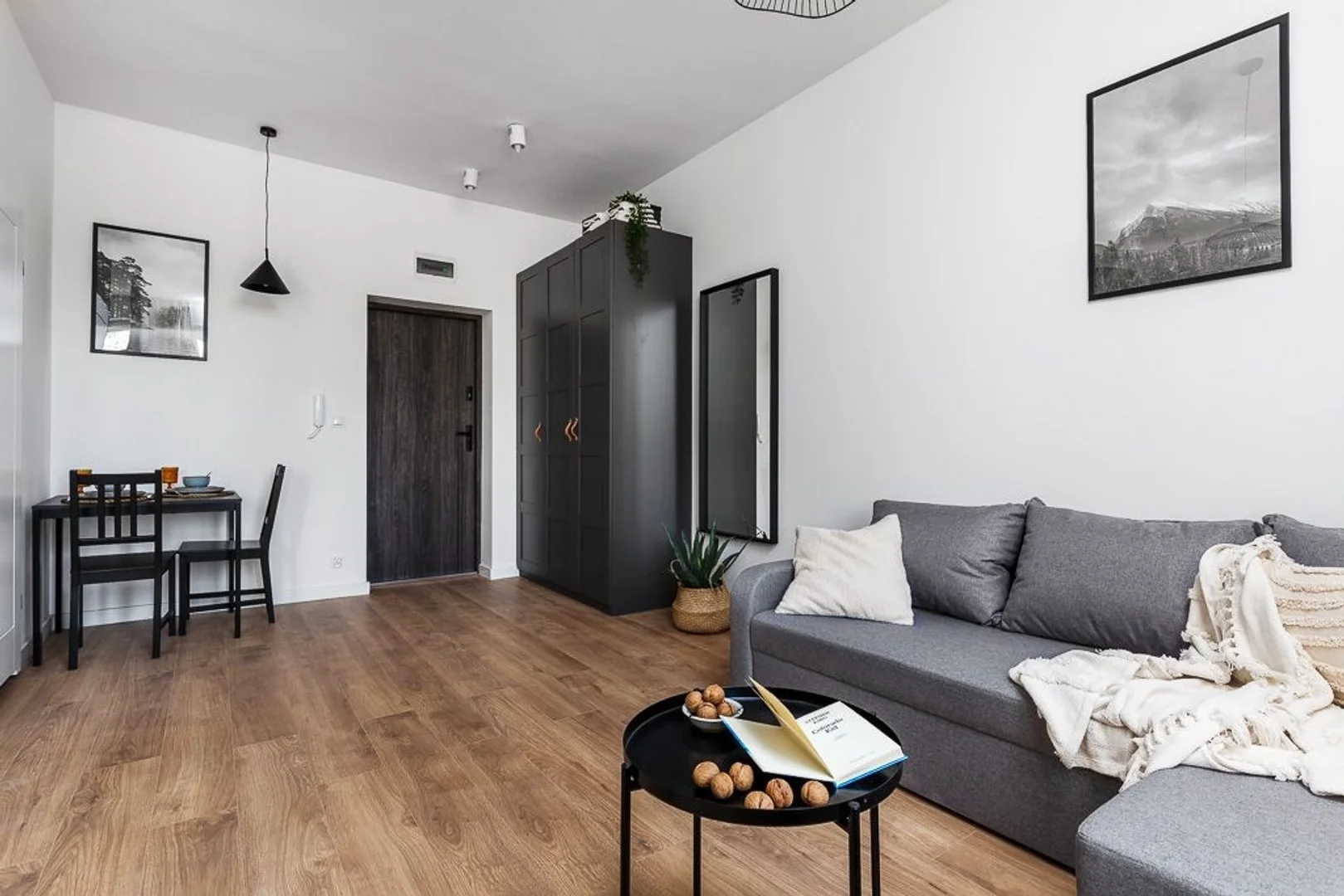 bölgesinde uygun konuma sahip ekonomik öğrenci odası