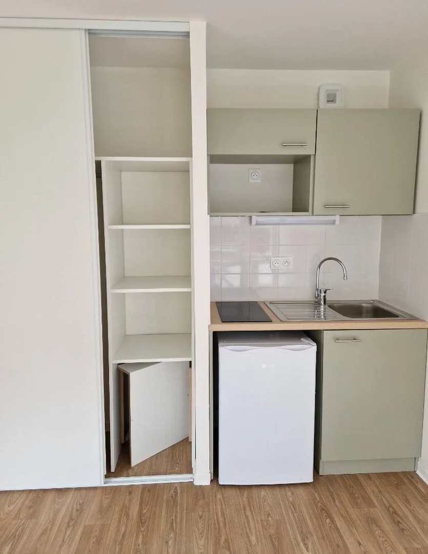 Chambre d'étudiant confortable et spacieuse dans 