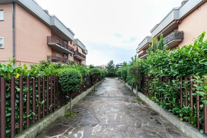 Private room at Via Giuseppe Gregoraci, image 13 of 16