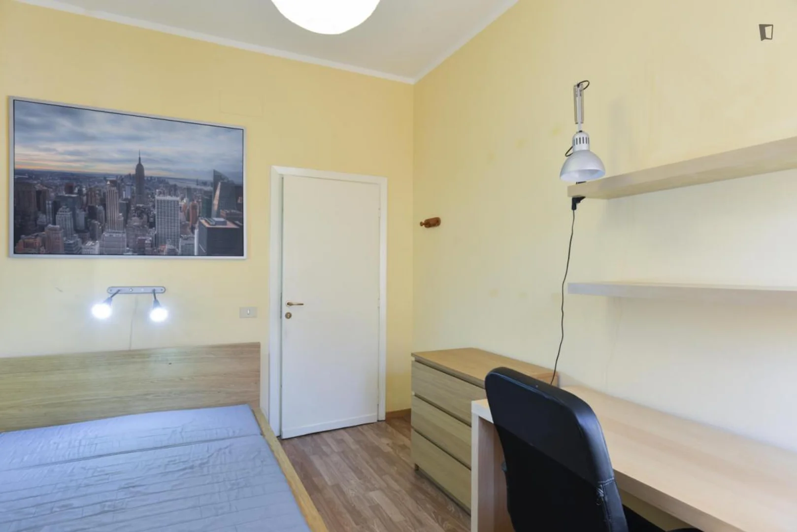 Chambre d'étudiant bon marché à proximité du campus dans 