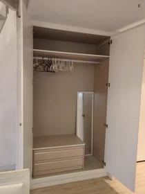 Logement entier à Carrer de Vidal de Canelles, image 13 de 19