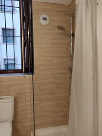Logement entier à Carrer de Vidal de Canelles, image 14 de 19