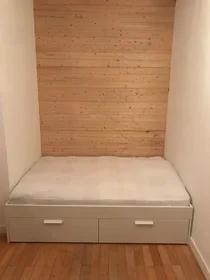 Logement entier à Tollensstraat, image 1 de 10