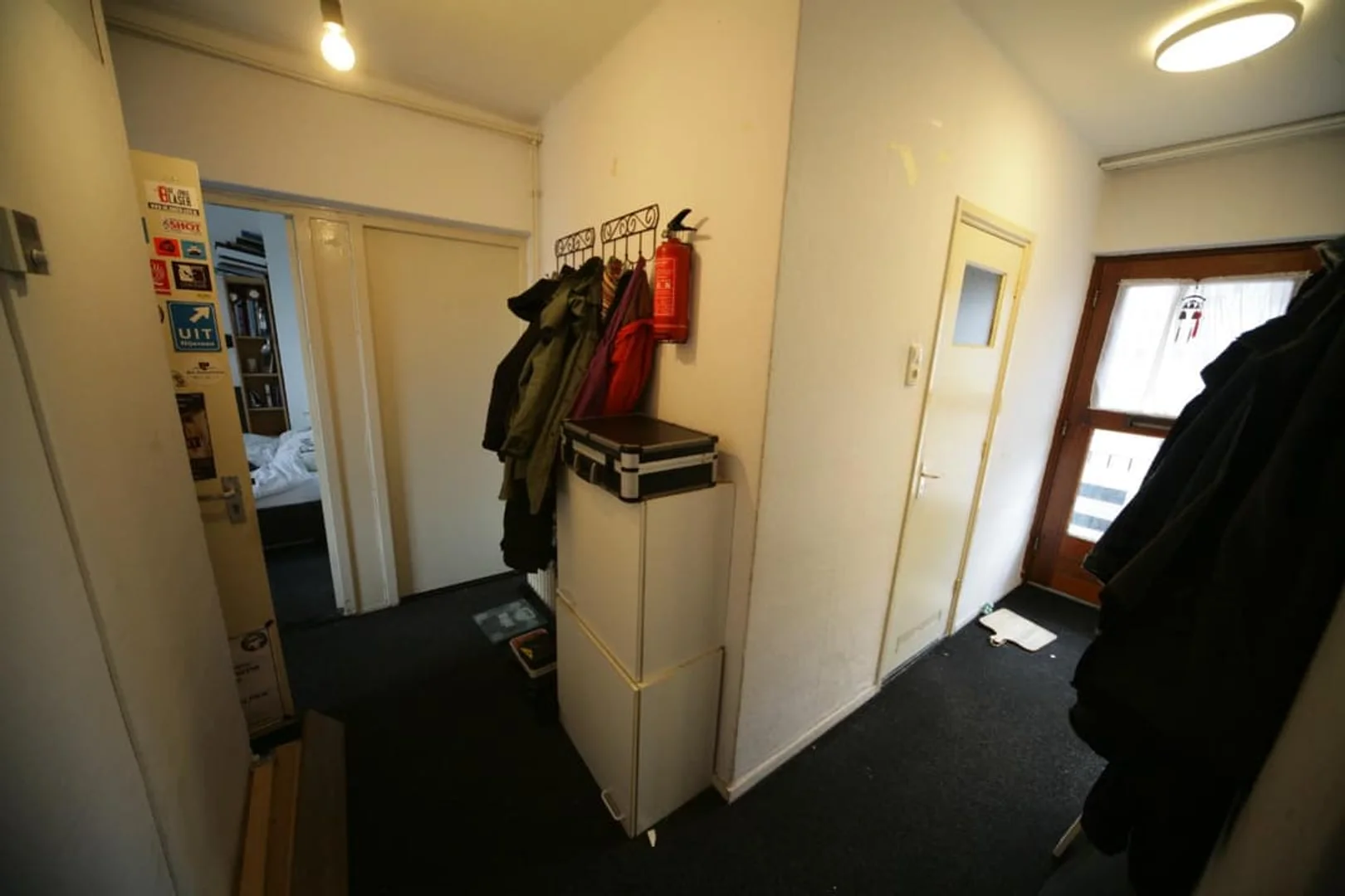 Quarto de estudante em  com área de estudo e instalações partilhadas