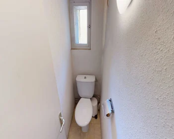 Quarto privado em rue du Faubourg du Courreau, imagem 12 de 13
