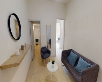 Quarto privado em rue du Faubourg du Courreau, imagem 7 de 13
