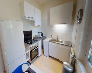 Quarto privado em rue du Faubourg du Courreau, imagem 8 de 13