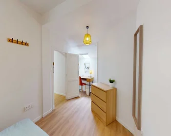 Stanza privata in Rue des Étables, immagine 3 di 17