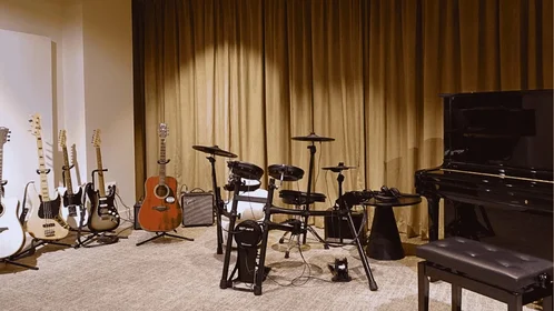 Studio at Avenue du Général de Gaulle, image 11 of 16