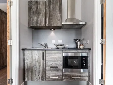 Prywatny pokój Queens Walk, obraz 3 25