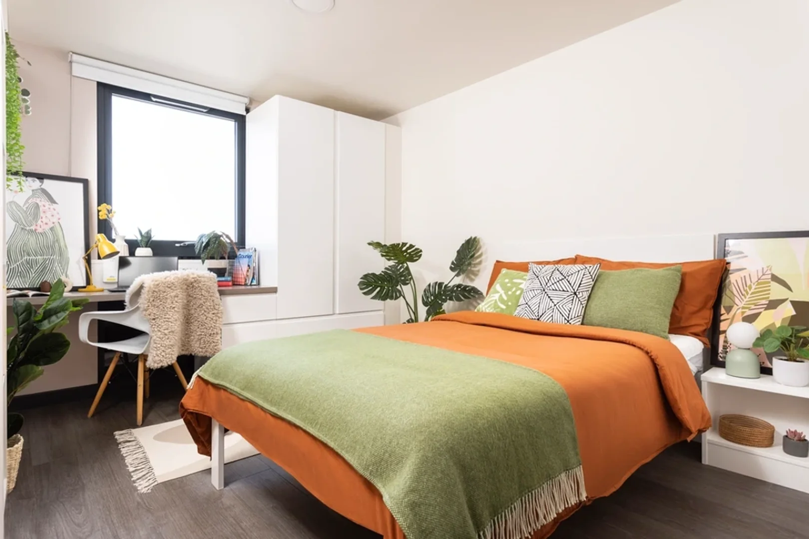 Habitación acogedora para estudiantes disponible en