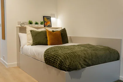 Habitación privada en residencia en 15 W Bell St, Dundee DD1 1AD, UK, imagen 2 de 49