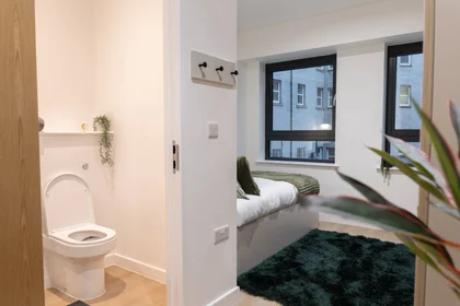 Habitación privada en residencia en 15 W Bell St, Dundee DD1 1AD, UK, imagen 24 de 49