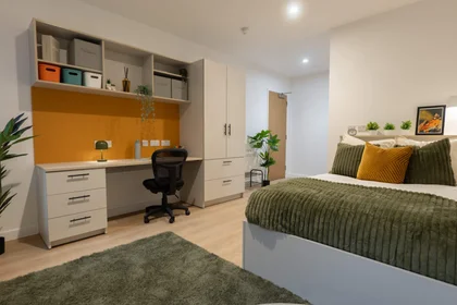 Habitación privada en residencia en 15 W Bell St, Dundee DD1 1AD, UK, imagen 37 de 49