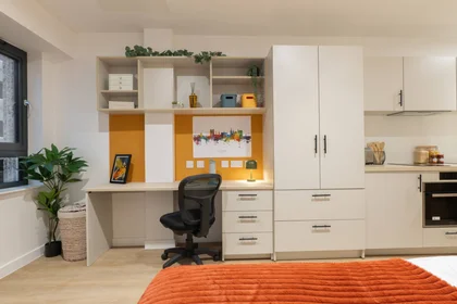 Habitación privada en residencia en 15 W Bell St, Dundee DD1 1AD, UK, imagen 19 de 49