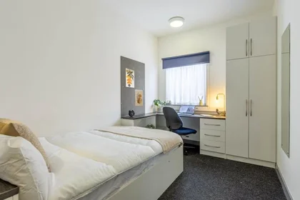 私人房间 在 70 Russell St, Nottingham NG7 4FE, United Kingdom, 10的图像1
