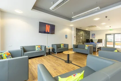 私人房间 在住宅内 在 70 Russell St, Nottingham NG7 4FE, United Kingdom, 16的图像8