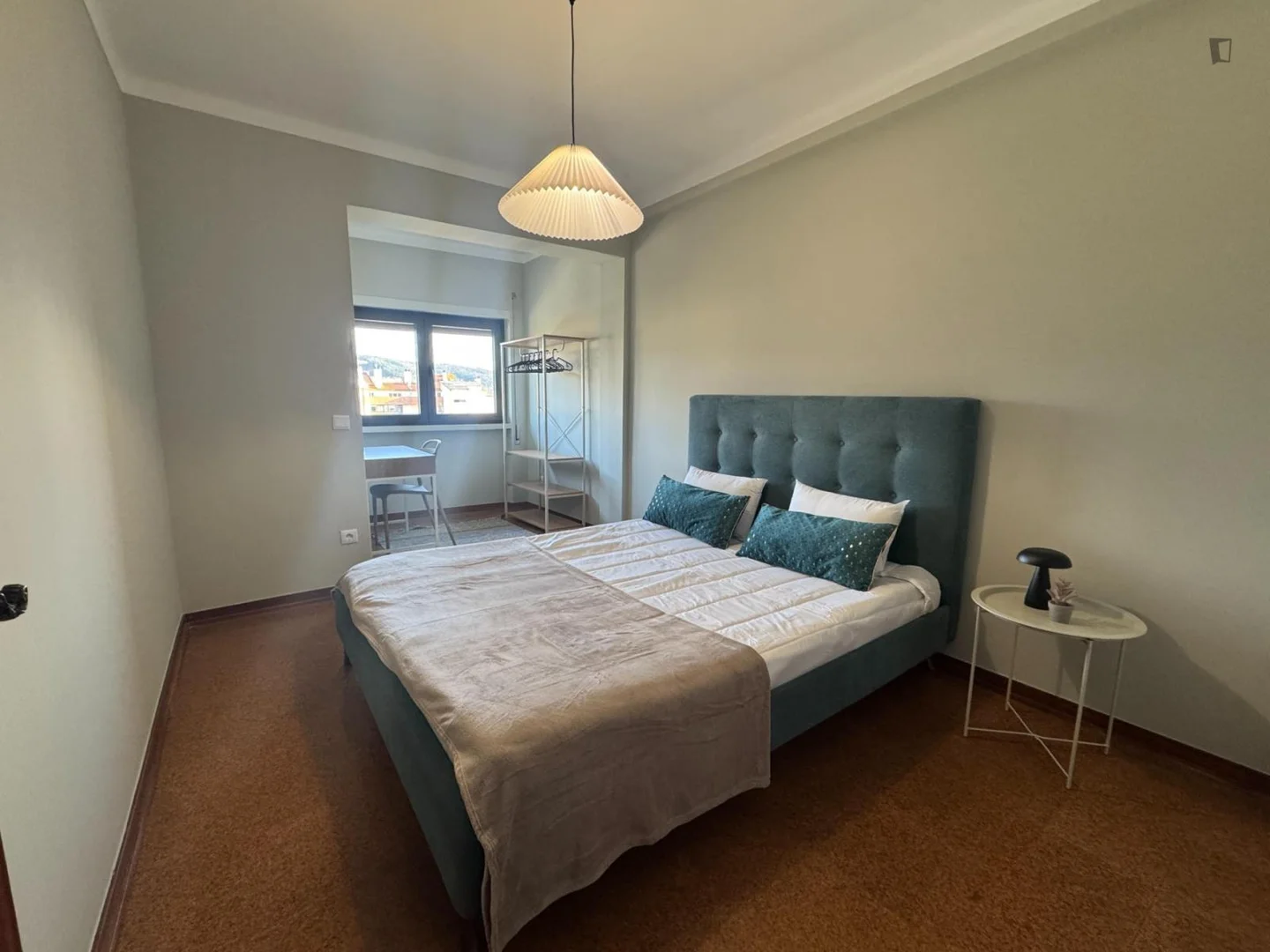 Cozy room for students available in 