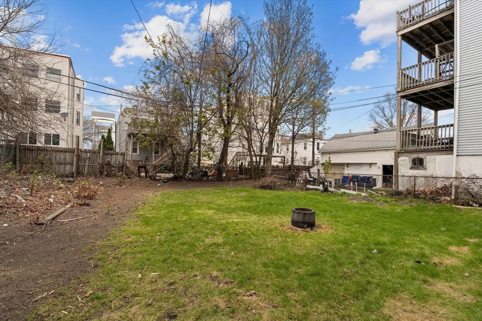674, Saratoga St., Unit 2B, East Boston, Boston, MA, 02128