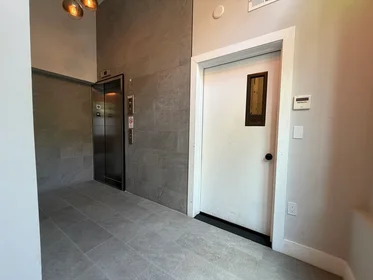 Appartamento intero in residence in 109, Prospect St., Unit 102, Wellington, Somerville, MA, 02143, immagine 1 di 21