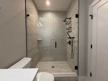 Appartamento intero in residence in 109, Prospect St., Unit 102, Wellington, Somerville, MA, 02143, immagine 2 di 21