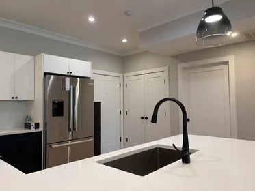 Appartamento intero in residence in 109, Prospect St., Unit 102, Wellington, Somerville, MA, 02143, immagine 18 di 21