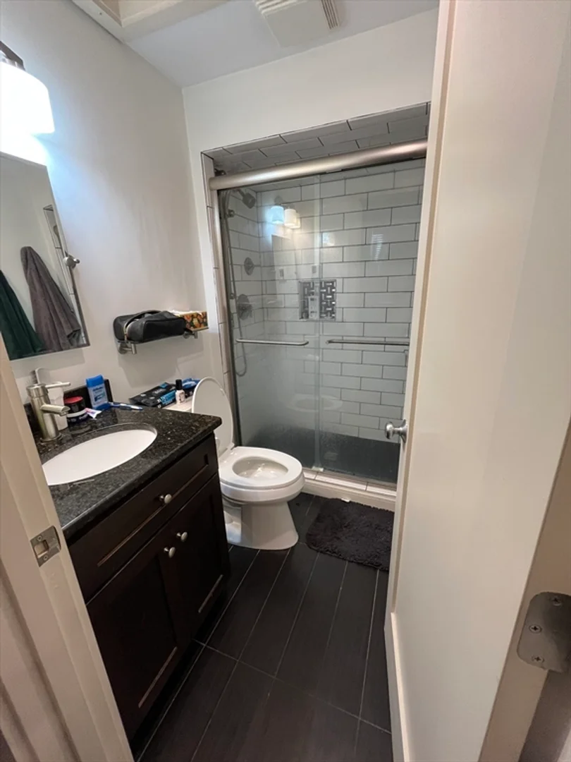 170, Saint Botolph St., Unit 4, Back Bay, Boston, MA, 02116